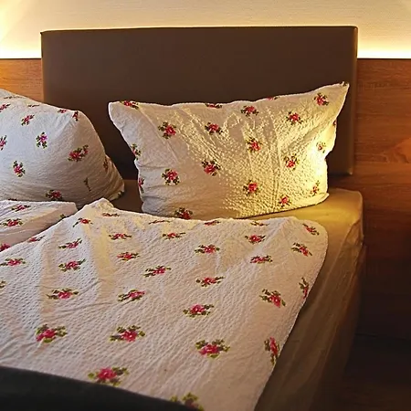 Spreewald - Idyll בית הארחה לובנאו